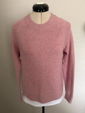 Women's Gap sweater (size XS), pink long-sleeve crew-neck pullover new, without